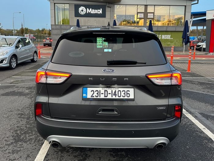 Ford Kuga Titanium 2.5phev225 S6.2  2023