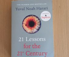 21 Lessons for the 21st Century by Yuval Noah Harrari
