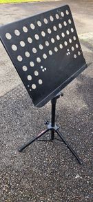 Music stand
