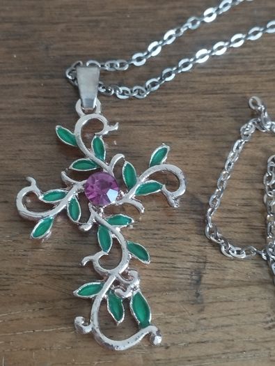 Vintage beautiful pendant on a chain.