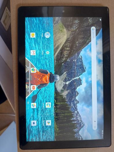 RCA 10.1 inch Tablet, Model RCT6A03W12EU, 16GB, in excellent condition