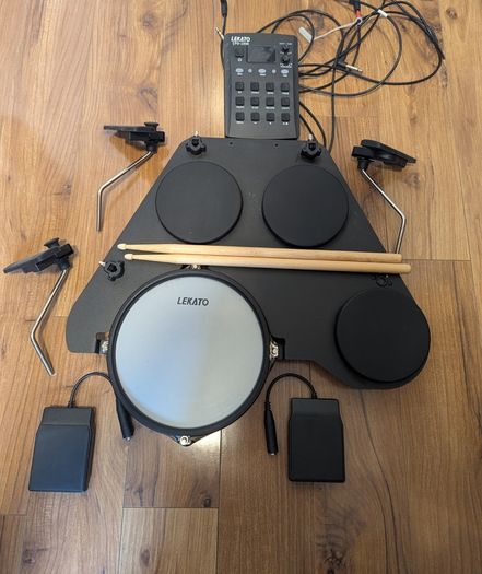 Lekato CPD-1000 electronic drum pad kit with carry bag