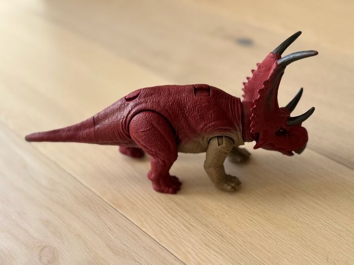Mattel Jurassic World Diabloceratops Fierce Roar with Sound and Attack