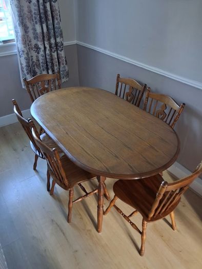 dining table & 6 chairs