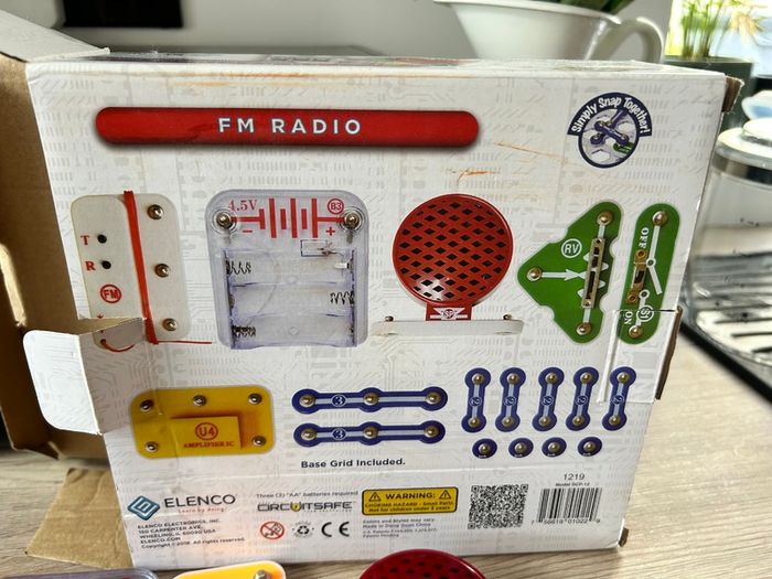 Snap circuits FM radio