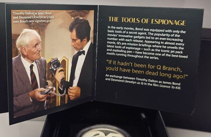 Royal Mint 2020 Silver Proof. 999 2oz Silver 5 Pounds Pay Attention 007 in Original Holder with COA