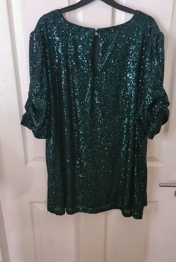 Quiz Sequin Green Top Size Uk 26 (nwt)