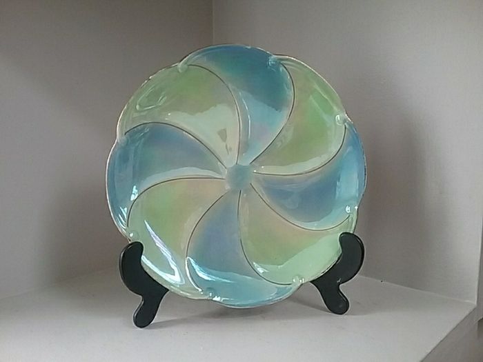 Small lustre Plate