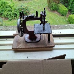 Vintage Hand Sewing Machines