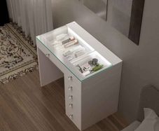 Dressing table