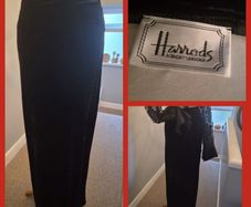 Harrods brand black vintage velvet full length skirt, sz 14. Excellent condition, D18 post 8e