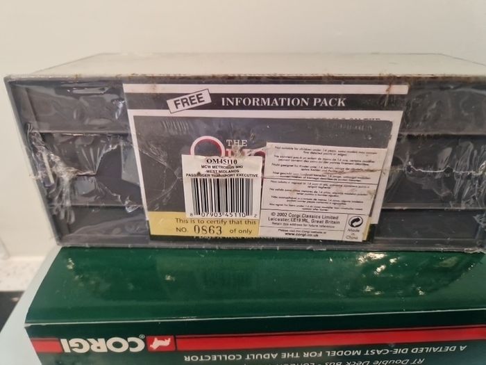 1:76 scale corgi omnibus post office