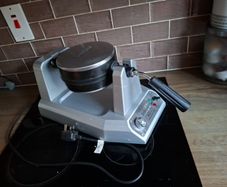 Commercial Waffle Maker
