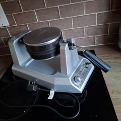 Commercial Waffle Maker