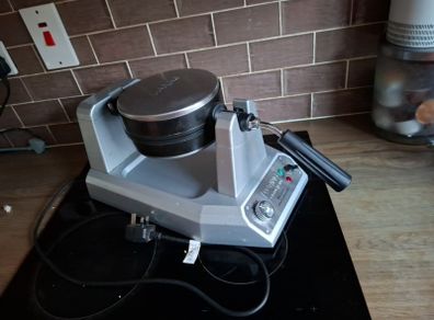 Commercial Waffle Maker