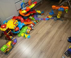 Vtech Toot Toot Launch & chase police tower, Crane & Parking garage