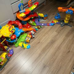 Vtech Toot Toot Launch & chase police tower, Crane & Parking garage