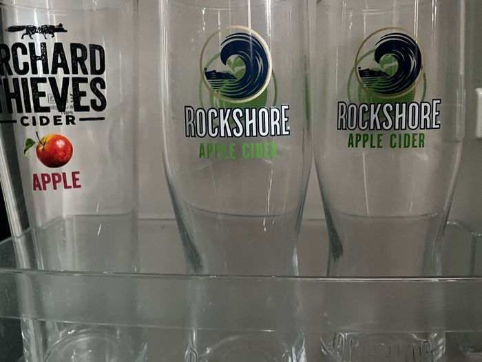 Samuel Adams Boston Lager Beer Pint Glass bulmers Tiger beer Official Pint Glass guinness hop house 13 Heineken Carlsberg coors smithwicks orchard thieves Rockshore cider Galway hooker tuborg corona