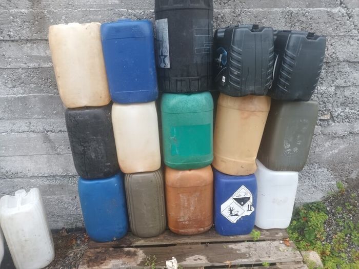 20 and 25 liter drums