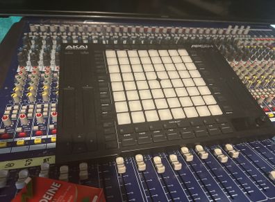 Akai Apc 64 final price drop