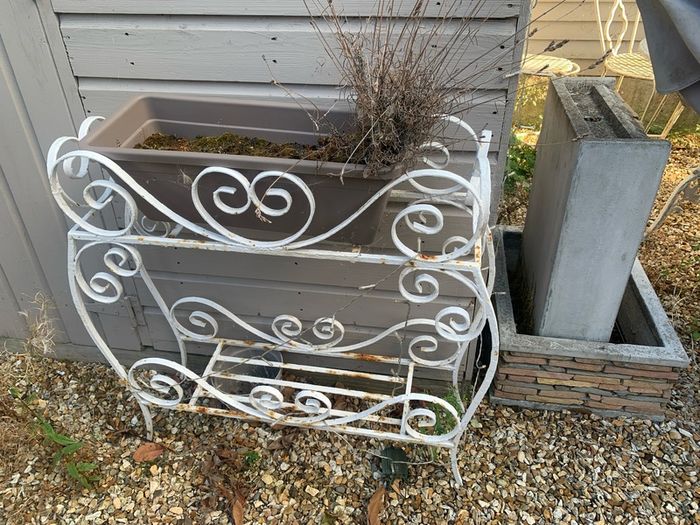 Selection of 4 metal planters