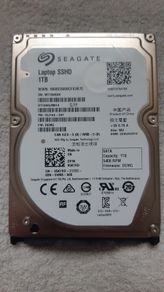 Seagate ST1000LM014 1TB 5400RPM SATA 3 8GB SSHD 2.5" Laptop Notebook HDD HD PlayStation PS4 Hard Drive