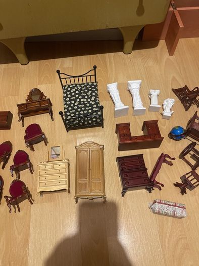 Dolls Furniture