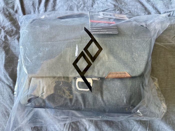 Peak Design - Everyday Messenger V2 - 13L - Ash - Complete, Like New! RRP 250 Euro