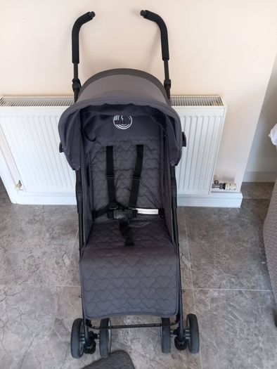 Cygnet baby's buggie with rain cover