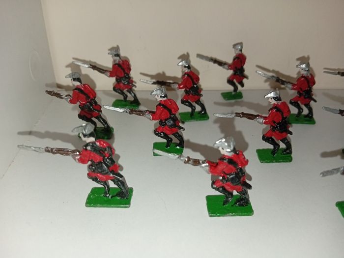 Collection Of Prince August toy soldiers 1970s Lead infantry Figures-some Damage