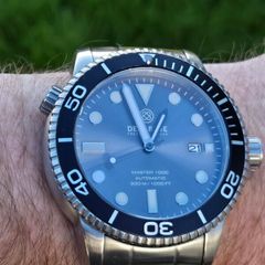 Deep Blue Diver