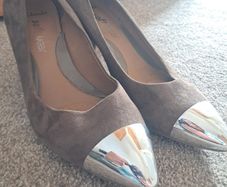 Clarks heels