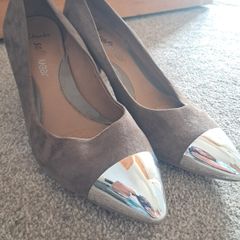 Clarks heels