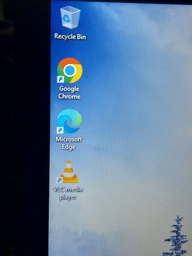 HP 15.6 inch Laptop, Model 15-bw066sa, AMD A6-9220 Radeon R4, 5 Compute Cores 2C + 3G, 2.5GHz, 4GB Ram, 1 Terrabyte HDD,Windows 10, Microsoft Edge, Chrome and VLC