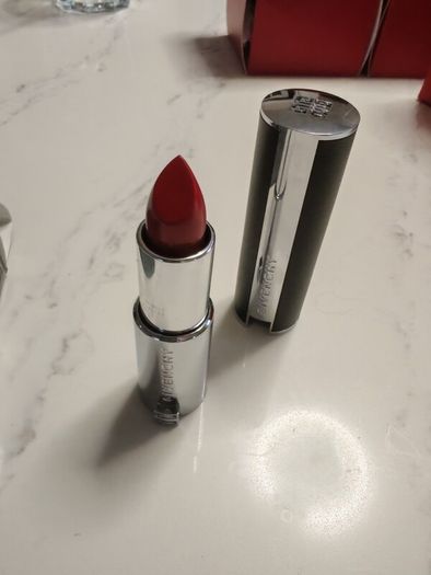 Givenchy lipstick 333