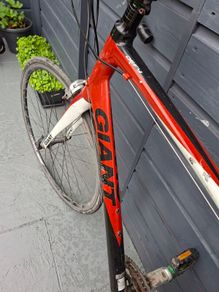 Giant defy road bike