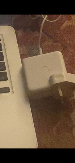 Apple MacBook Air 13" A1466 - Charger included - 4GB + 128GB - Great Battery - Great Condition - Ready for Fast selling