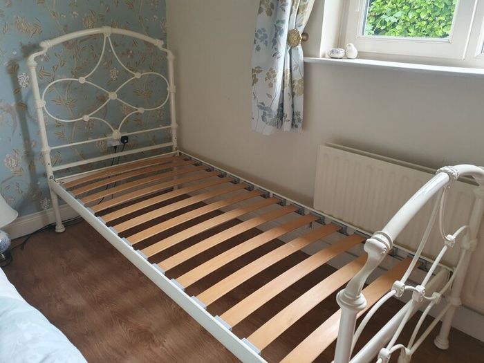 Cream Iron Single Bed