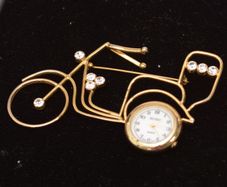 Vintage Ladies Suizo Brooch Watch