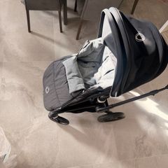 bugaboo buggy, carseat and 2 isofix for cars.