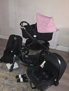 Pristine Condition!!! MUST Bugaboo Fox with rotating car seat  isofox base
