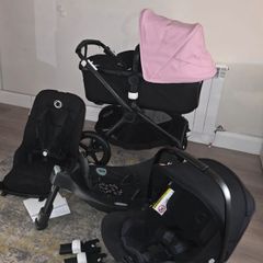 Pristine Condition!!! MUST Bugaboo Fox with rotating car seat  isofox base