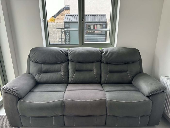 3 Seater electric recliner