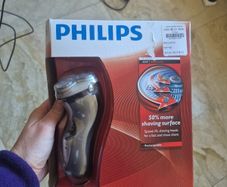 Philips electric shaver