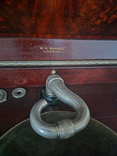 W.H. Barnes 1939 Gramophone