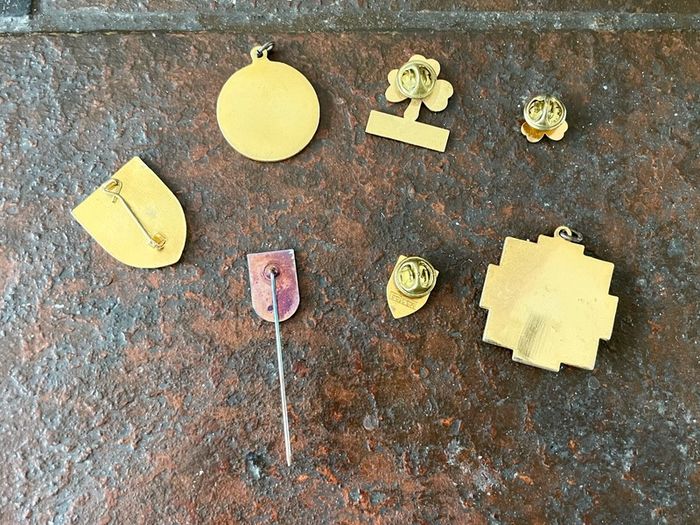 Irish Medals and Badges x 7