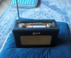 Roberts Revival Radio (not functioning)