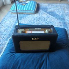 Roberts Revival Radio (not functioning)