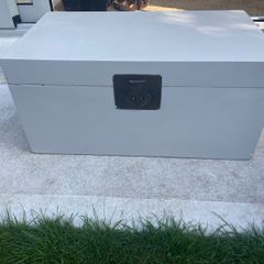 blanket box