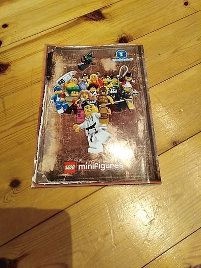 Lego minifigures booklet - interviews with 16 minifigures!